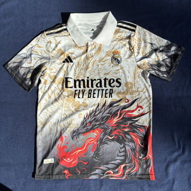 Maillot graphique du Real Madrid