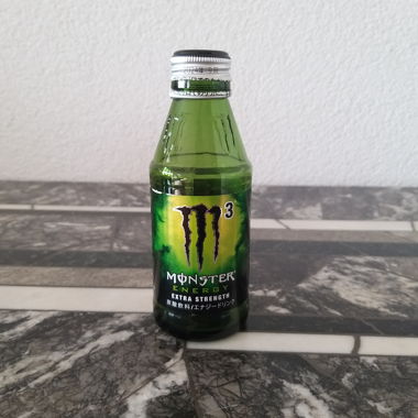 Monster Energy M3 Extra stark Japan leer