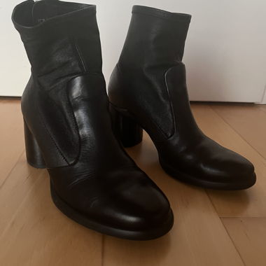 ECCO ankle boots with block heel