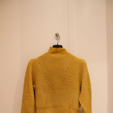 Pullover giallo senape