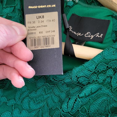 Festliches Spitzenkleid grün