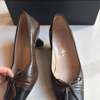 Magnifique paire de talons Chanel