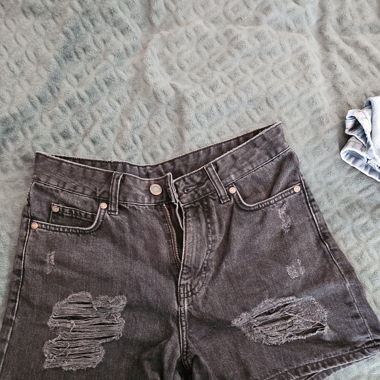 Jeans shorts blk destroied