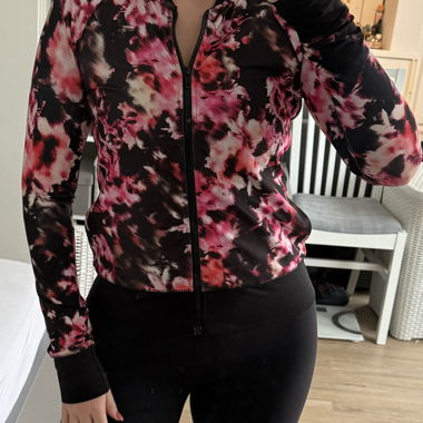 Bunte Sportjacke