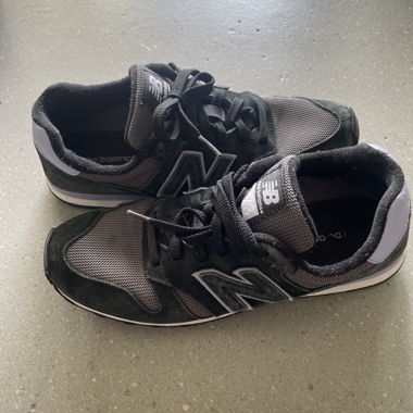 New Balance Sneakers