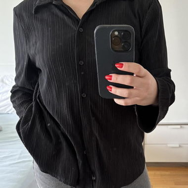 black blouse