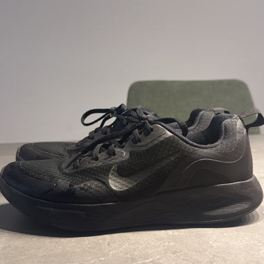 Nike Quest 4 