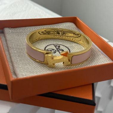 Hermès pink bangle