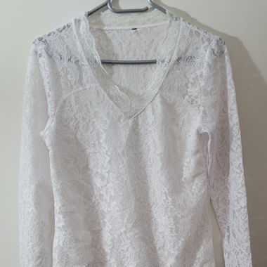 Maglia a maniche lunghe in pizzo bianco