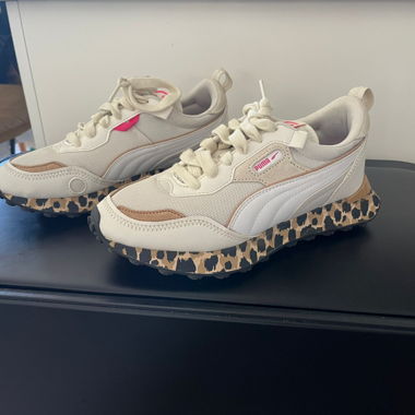 Puma Sneakers