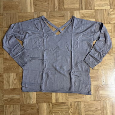 Hellbrauner Langarm-Pullover