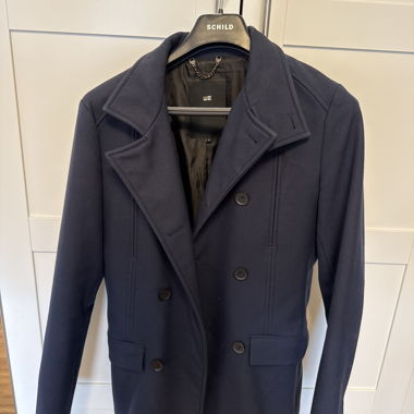 Manteau bleu foncé