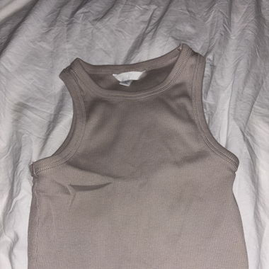 Tops beige manches courtes