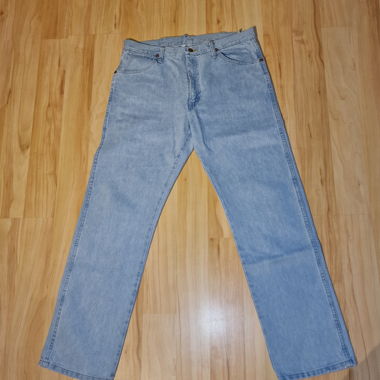 Wrangler 13MWZ « Cowboy Cut »