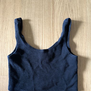 Black crop top 