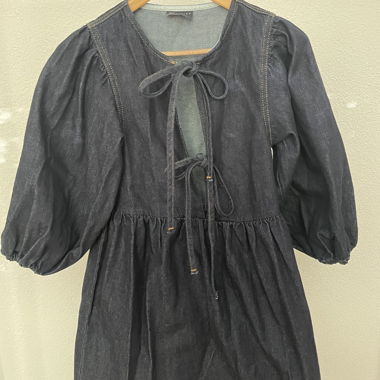 Robe en jean à manches bouffantes