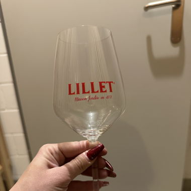 Wein Glässer Lillet 