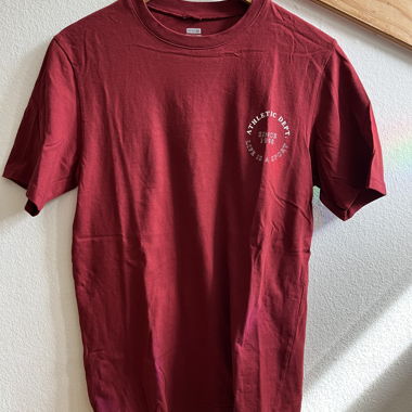 Rotes T-Shirt