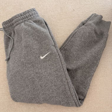 Nike Jogginghose grau