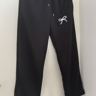 Pantaloni da jogging svasati 
