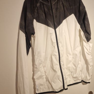 Giacca da corsa Puma leggera S