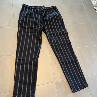 Pantalon rayé bleu, taille 30/32