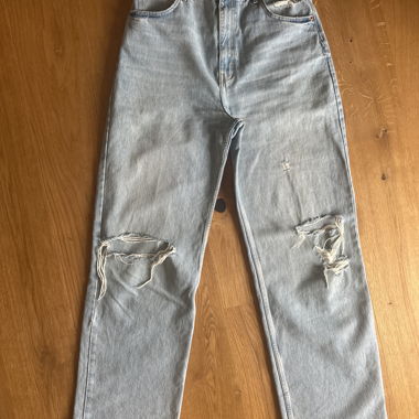 Blue Destroyed Jeans
