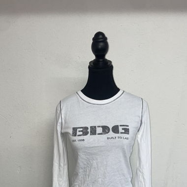 Weisses Langarmshirt