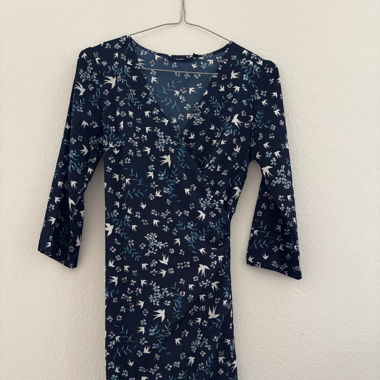 Kleid mit Schwalben