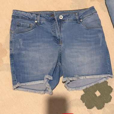 Jeansshorts Grösse 38