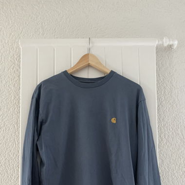 carhartt longsleeve