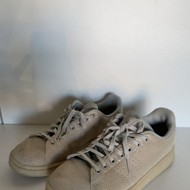 Beige Adidas sneakers / Size 38