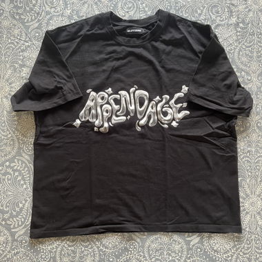 T-shirt grafico Black AN-APPENDAGE