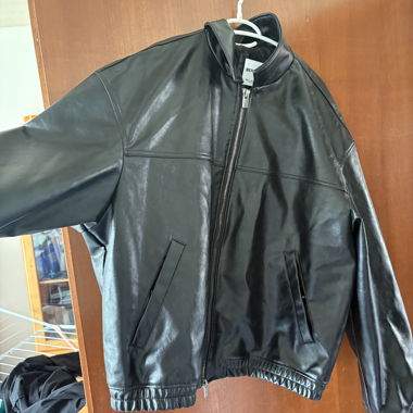 Giacca Bershka in finta pelle nera