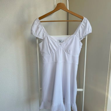 Weisses Kleid NA-KD 
