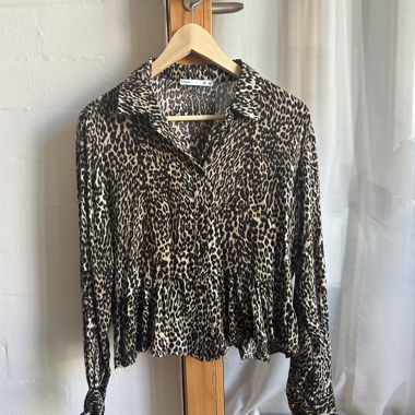 Blusa Leo