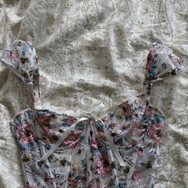 Victoria‘s secret top