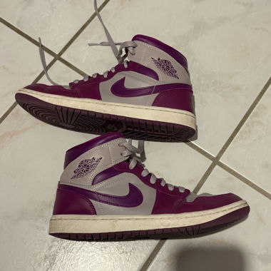 Nike Air Jordan Viola