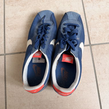 Baskets Nike, taille UE 40,5