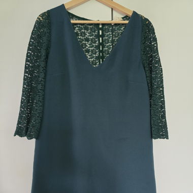 Sézane Green Lace Dress – Parisian Elegance