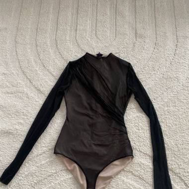 Body Oberteil von Zara 