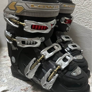 Chaussures de ski Lowa