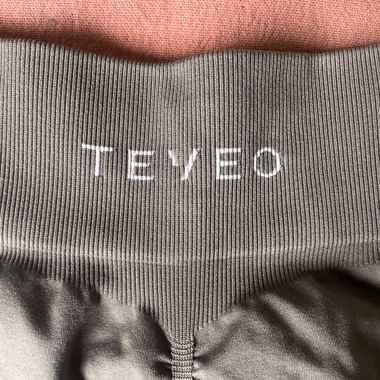TEVEO SHORTS SCRUNCH - M