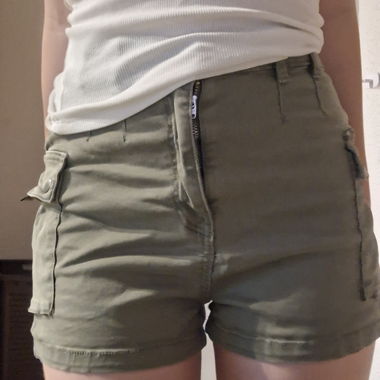 2 shorts cargo pour dames vert et noir