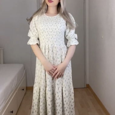 Romantisches Maxikleid mit Blumenmuster & Volants