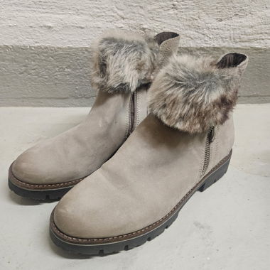 Stivaletti foderati beige