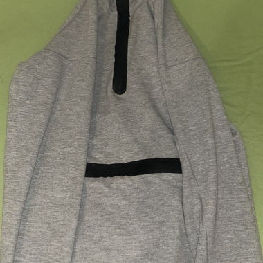 Sweat Nike gris