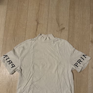 t-shirt mit schrifft