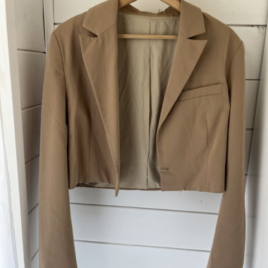 Beige Cropped Blazer