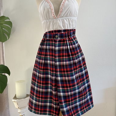 Vintage golf shorts in tartan, high waist